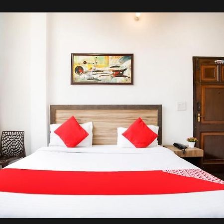 Hotel Surya Inn ニューデリー エクステリア 写真